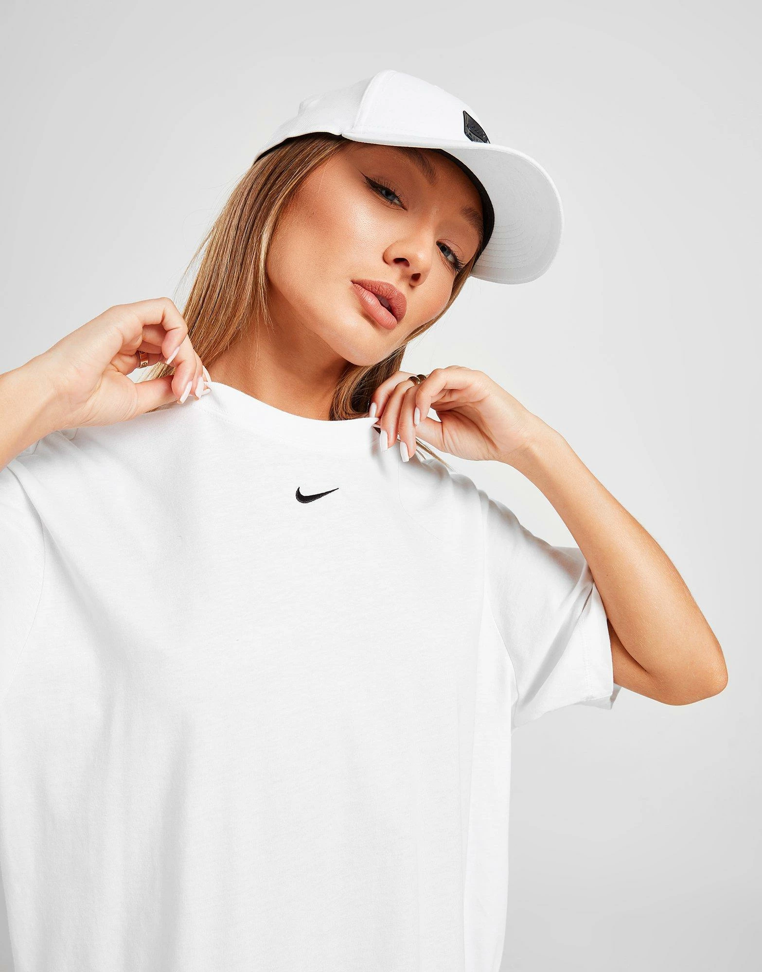 Nike Essential Logo Boyfriend T-Shirt Dame Hvid - Billede 3