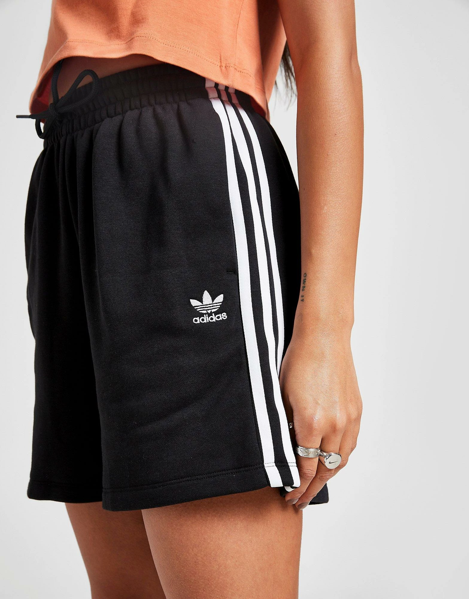 Adidas Originals 3-Stripes Essential Boyfriend Shorts Dame Sort - Billede 5