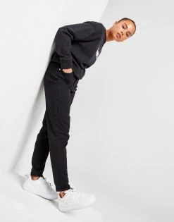 Levi's High-Waisted Mom Jeans Sort