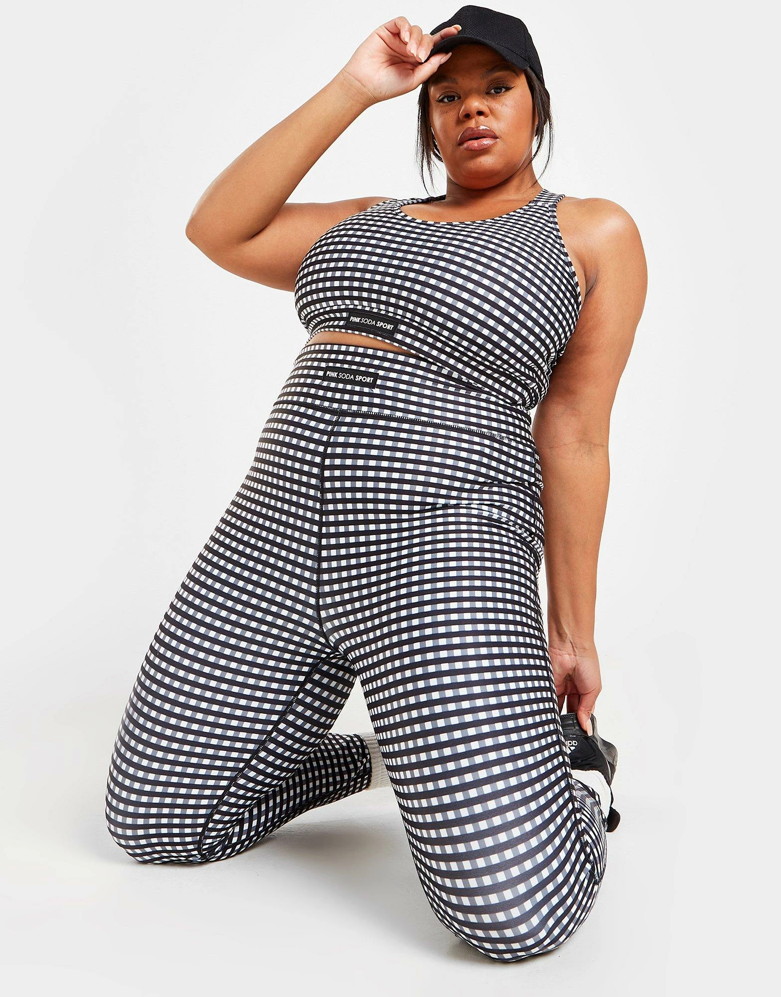 Pink Soda Sport Plus Size Gingham Tights Sort