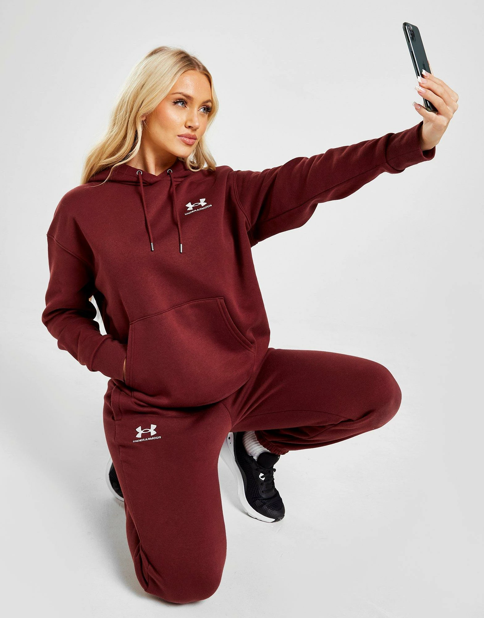 Under Armour Essential Fleece Ovearhead Hoodie Rød