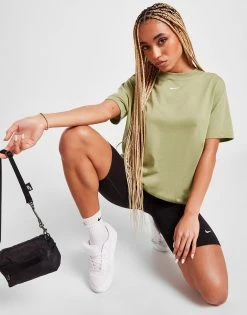 Nike Essential Logo Boyfriend T-Shirt Dame Grøn
