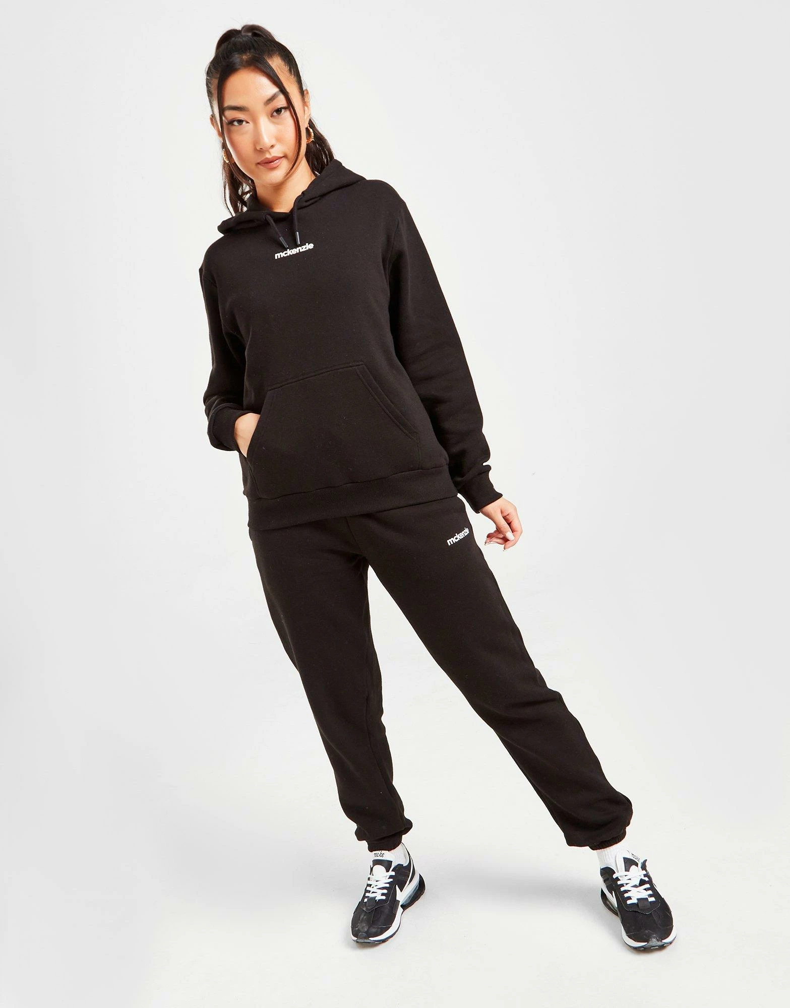 McKenzie Logo Overhead Hoodie Sort - Billede 3