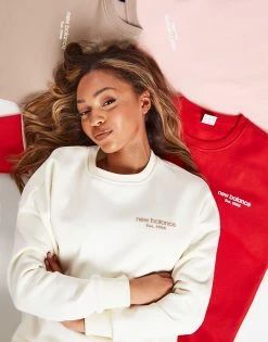 New Balance Small Logo Crew Sweatshirt Hvid